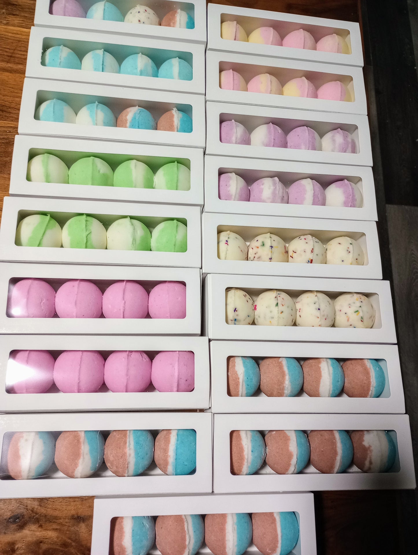 Natural Moisturizing Bath Bombs